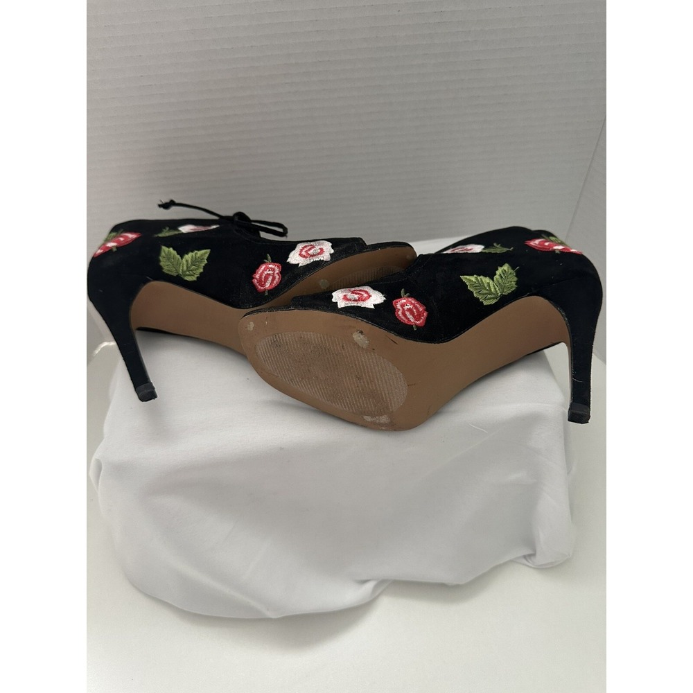 BETSEY JOHNSON Caroline Floral Embroidered Peep-toe Heels SIZE 6.5 - Picture 3 of 11